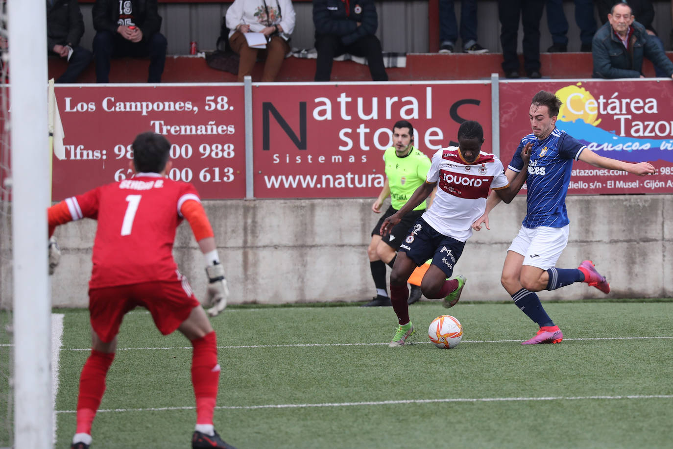 Fotos: Las mejores jugadas del Mosconia-Gijón Industrial