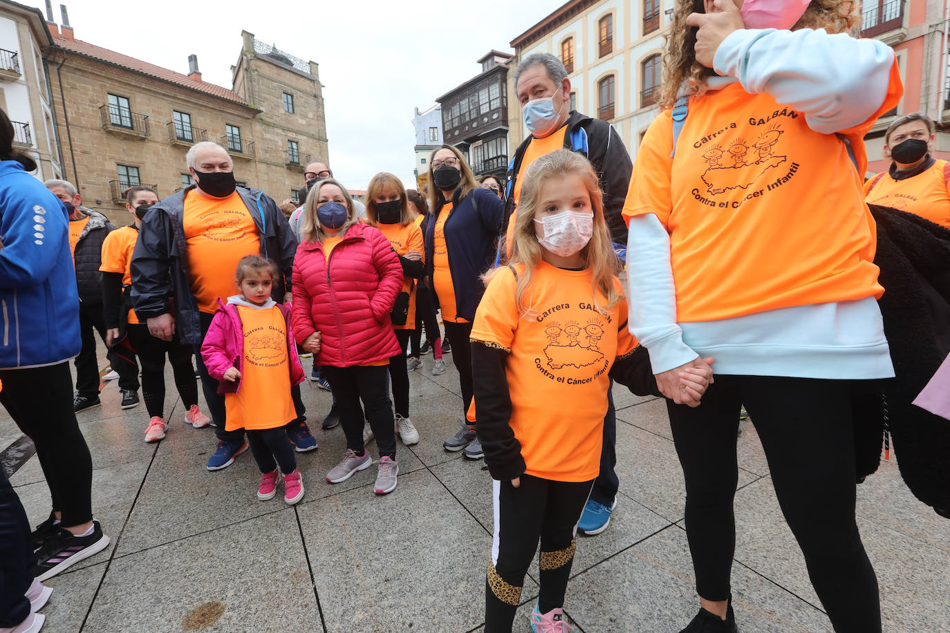 52 concejos de la región se visten de naranja en una carrera colectiva contra el cáncer infantil, organizada por la Asociación Galbán. El objetivo, recaudar fondos para promover la investigación bajo el lema «Una mejor supervivencia es posible». 