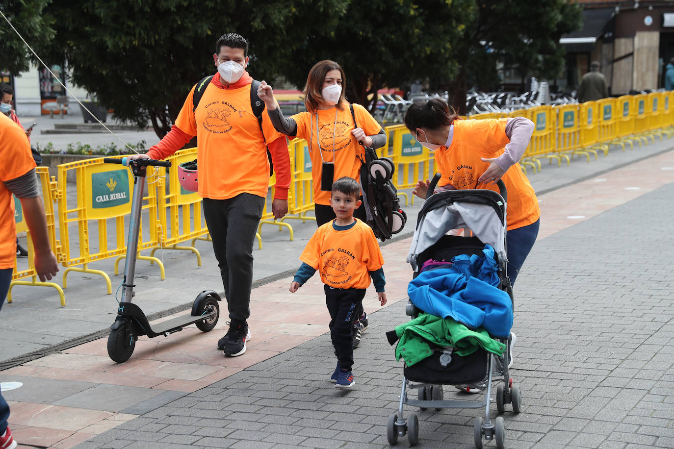 52 concejos de la región se visten de naranja en una carrera colectiva contra el cáncer infantil, organizada por la Asociación Galbán. El objetivo, recaudar fondos para promover la investigación bajo el lema «Una mejor supervivencia es posible». 