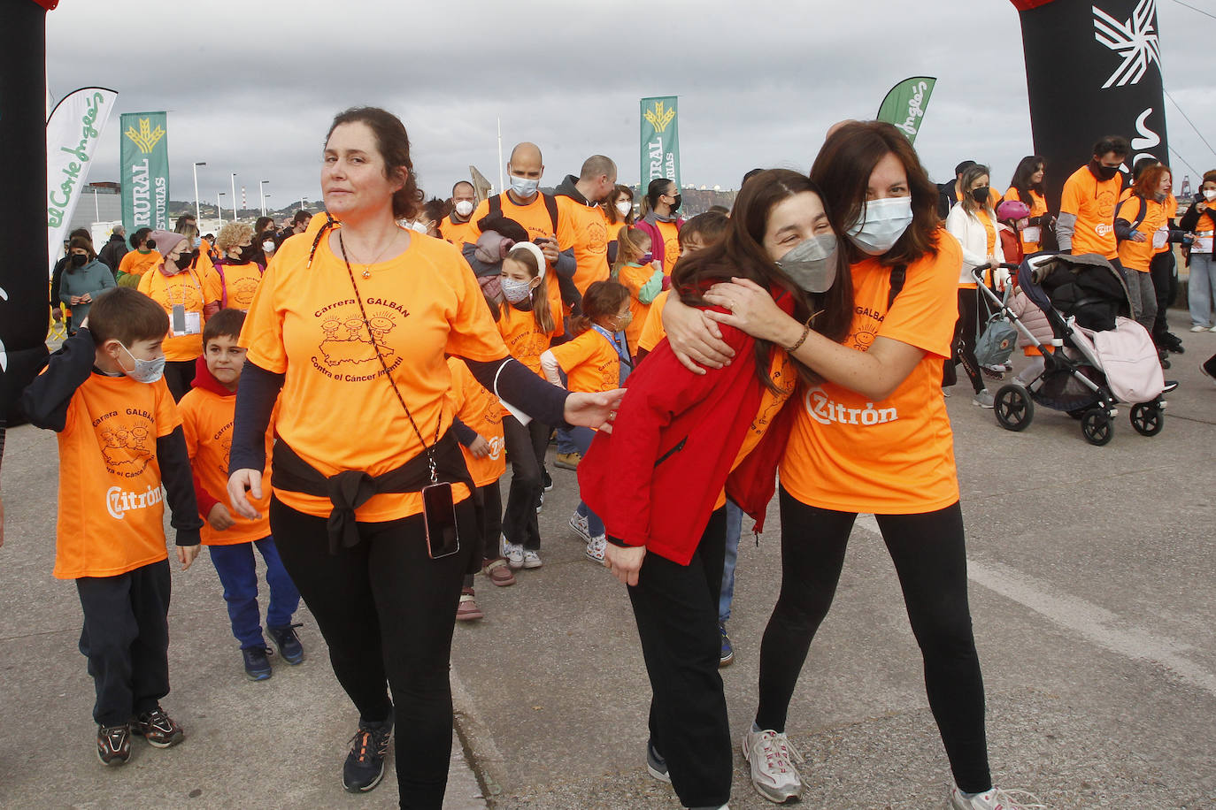 52 concejos de la región se visten de naranja en una carrera colectiva contra el cáncer infantil, organizada por la Asociación Galbán. El objetivo, recaudar fondos para promover la investigación bajo el lema «Una mejor supervivencia es posible». 