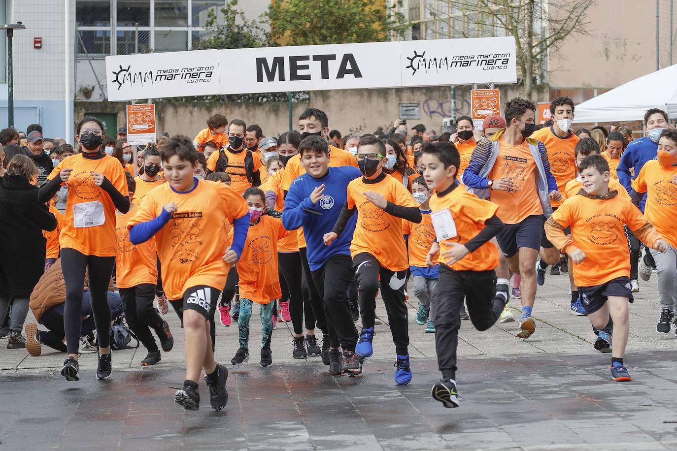 52 concejos de la región se visten de naranja en una carrera colectiva contra el cáncer infantil, organizada por la Asociación Galbán. El objetivo, recaudar fondos para promover la investigación bajo el lema «Una mejor supervivencia es posible». 