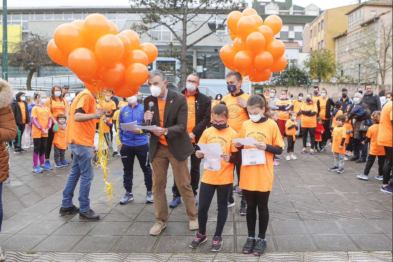 52 concejos de la región se visten de naranja en una carrera colectiva contra el cáncer infantil, organizada por la Asociación Galbán. El objetivo, recaudar fondos para promover la investigación bajo el lema «Una mejor supervivencia es posible». 