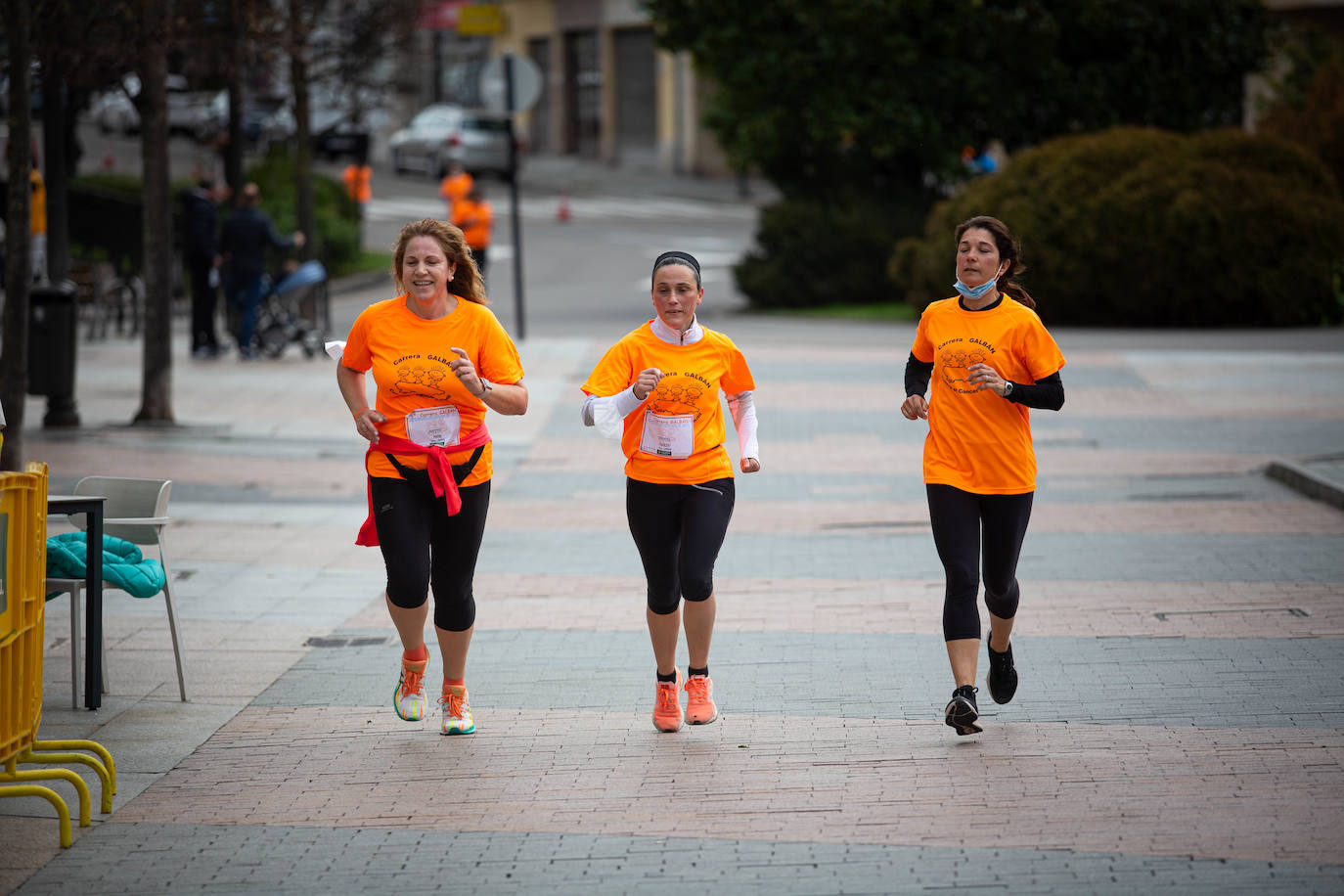 52 concejos de la región se visten de naranja en una carrera colectiva contra el cáncer infantil, organizada por la Asociación Galbán. El objetivo, recaudar fondos para promover la investigación bajo el lema «Una mejor supervivencia es posible». 