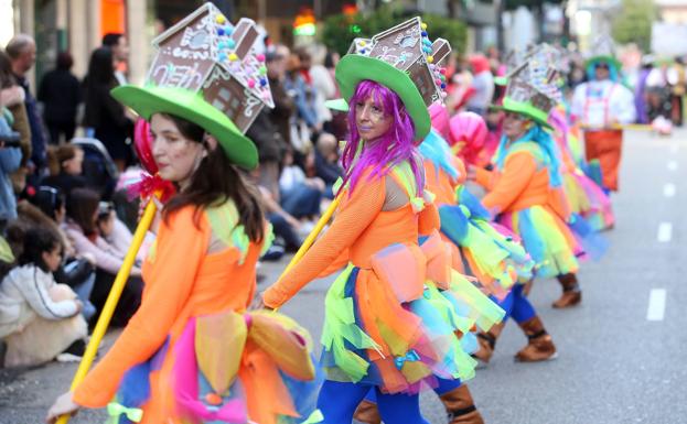 Desfile de carnaval en Oviedo 2019