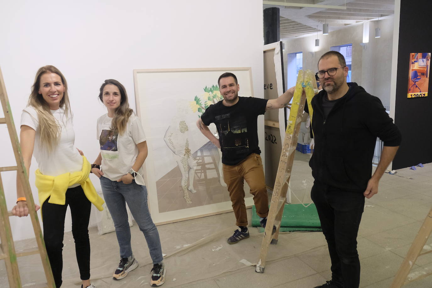 La Feria Internacional de Arte Contemporáneo de Madrid, una de las más importantes del sector, comenzaba este miércoles tras dos años de pandemia. En esta primera jornada han acudido la Galería AMT, Galería Llamazares, Aurora Vigil-Escalera, Irma Álvaraez-Laviada, Avelino SALA, Carolina Compostizo y Fernando Masaveu.