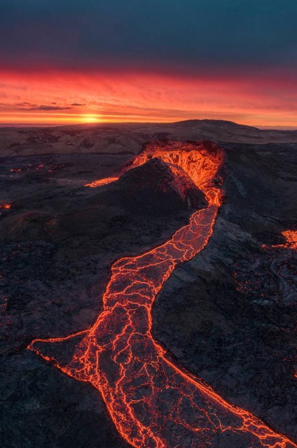 'Calm volcano', de Eduardo Marcos Quevedo (España). Ganador Paisajes Naturales.