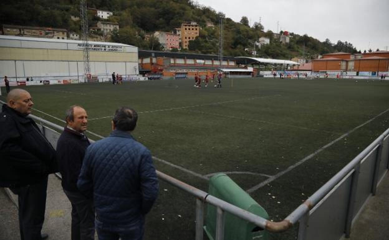 stado actual del césped de Los Llerones, en Sama.