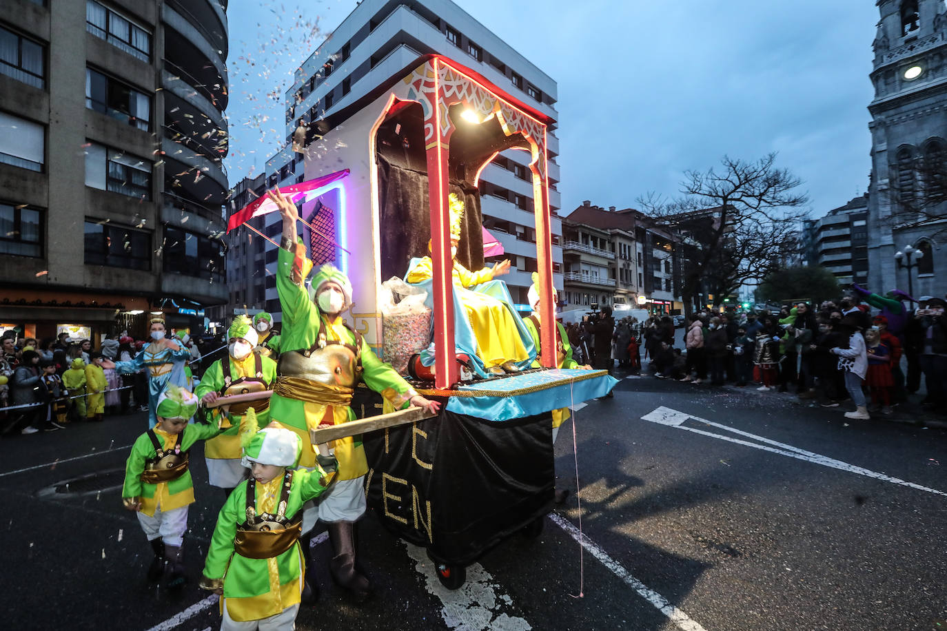 Fotos: Las calles se llenan de fantasía
