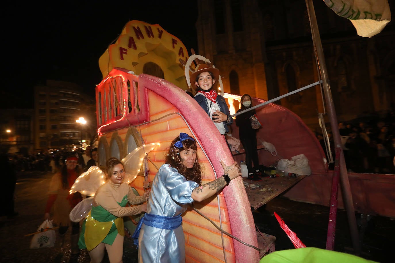 Fotos: Las calles se llenan de fantasía