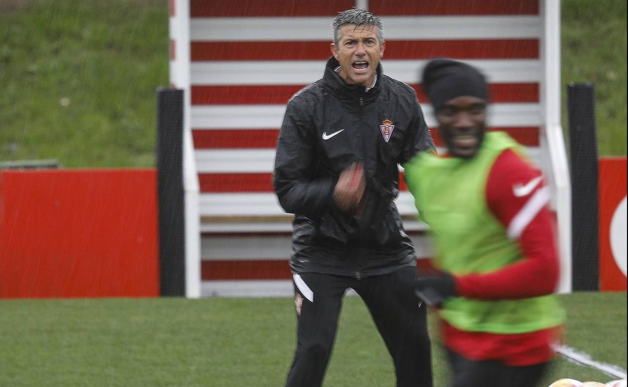 José Luis Martí en un entrenamiento del Sporting.