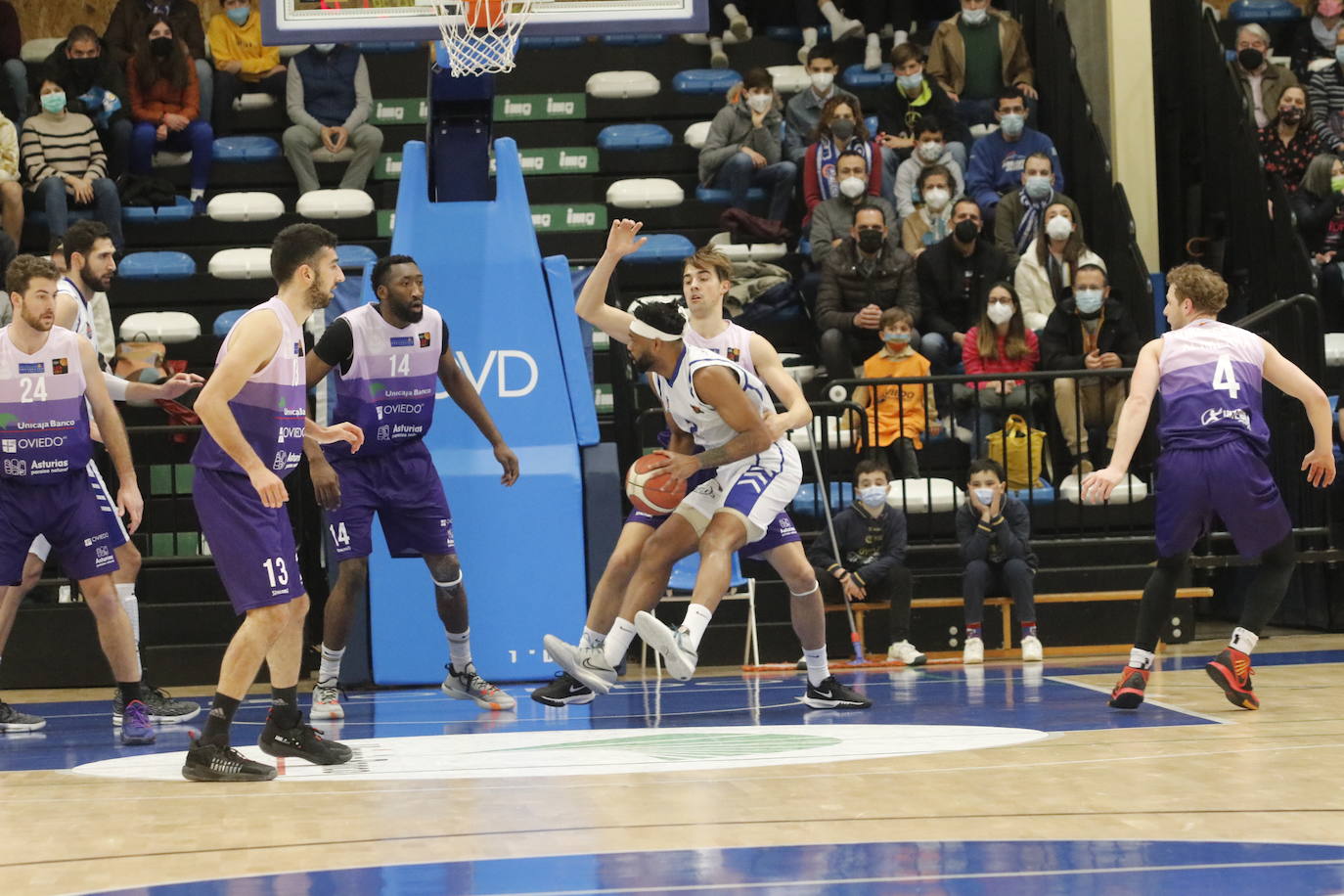 Fotos: Unicaja Banco Oviedo 85-63 Almansa, en imágenes