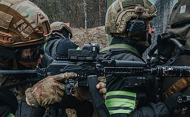 Estados Unidos cree que Rusia pudo cometer crímenes de guerra en Ucrania