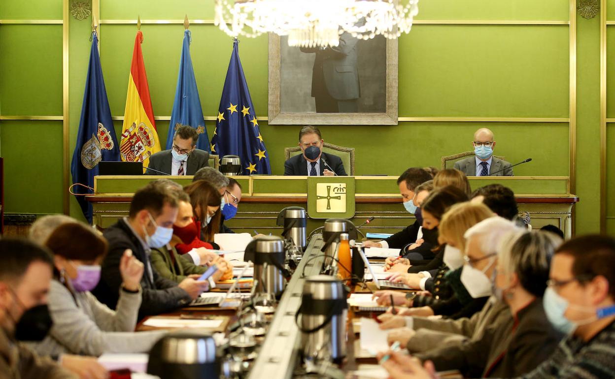 Pleno del Ayuntamiento de Oviedo, celebrado este miércoles