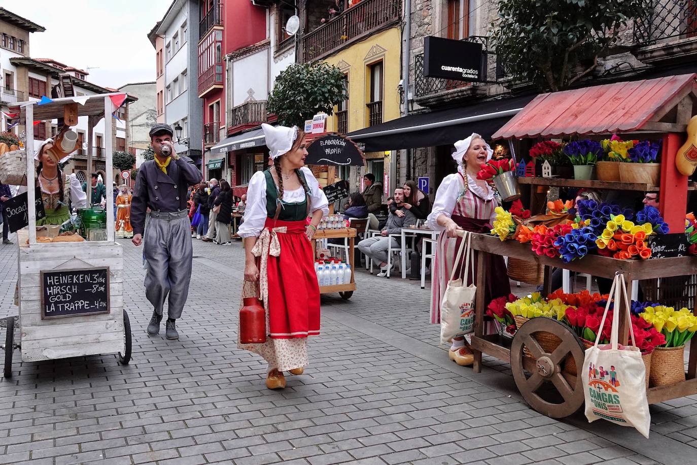 Fotos: Cangas de Onís, a tope con el Carnaval