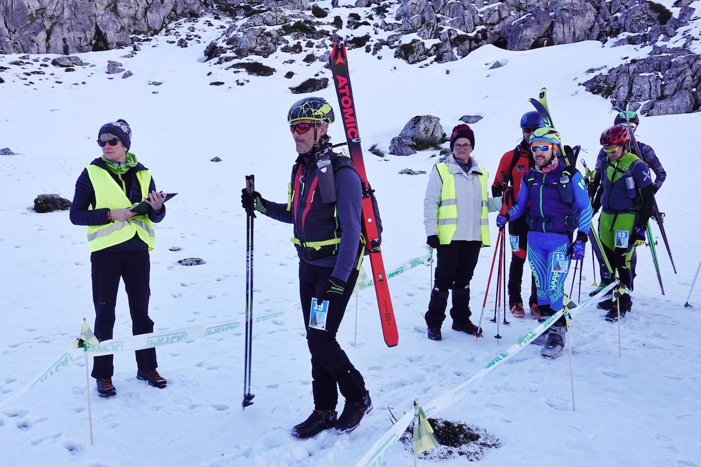 La carrera de esquí de montaña reúne este fin de semana a 120 participantes de toda España y Europa en el macizo de Andara, en los Picos
