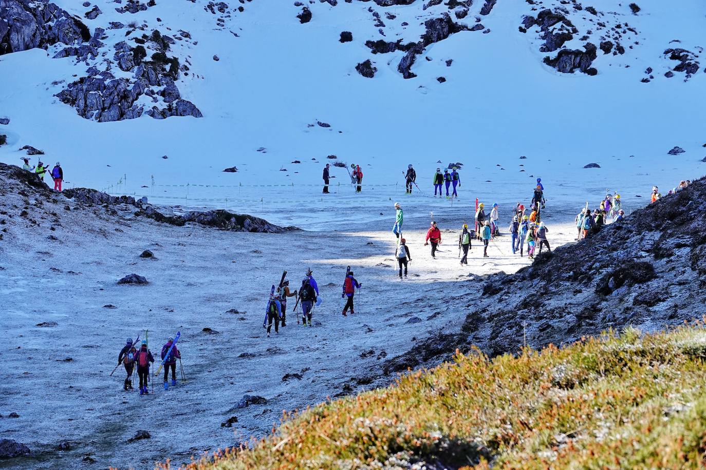 La carrera de esquí de montaña reúne este fin de semana a 120 participantes de toda España y Europa en el macizo de Andara, en los Picos
