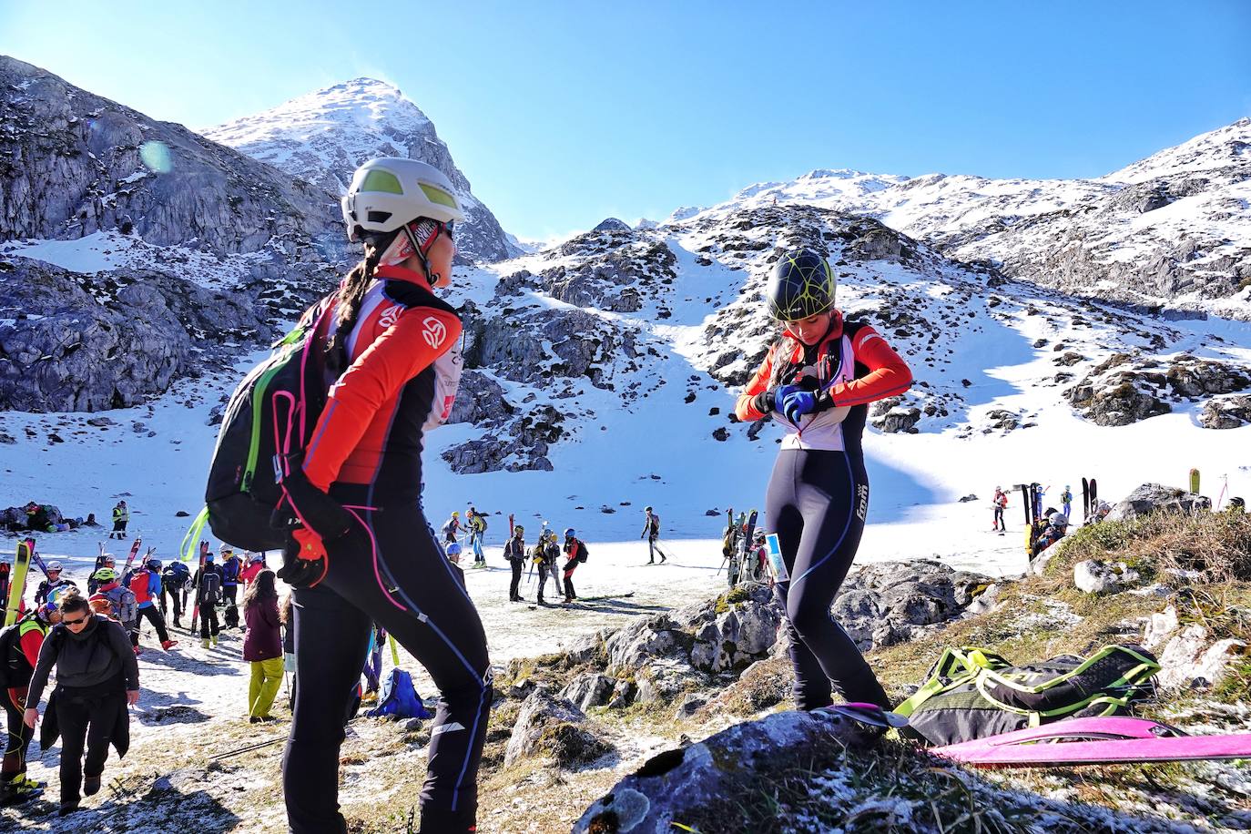 La carrera de esquí de montaña reúne este fin de semana a 120 participantes de toda España y Europa en el macizo de Andara, en los Picos