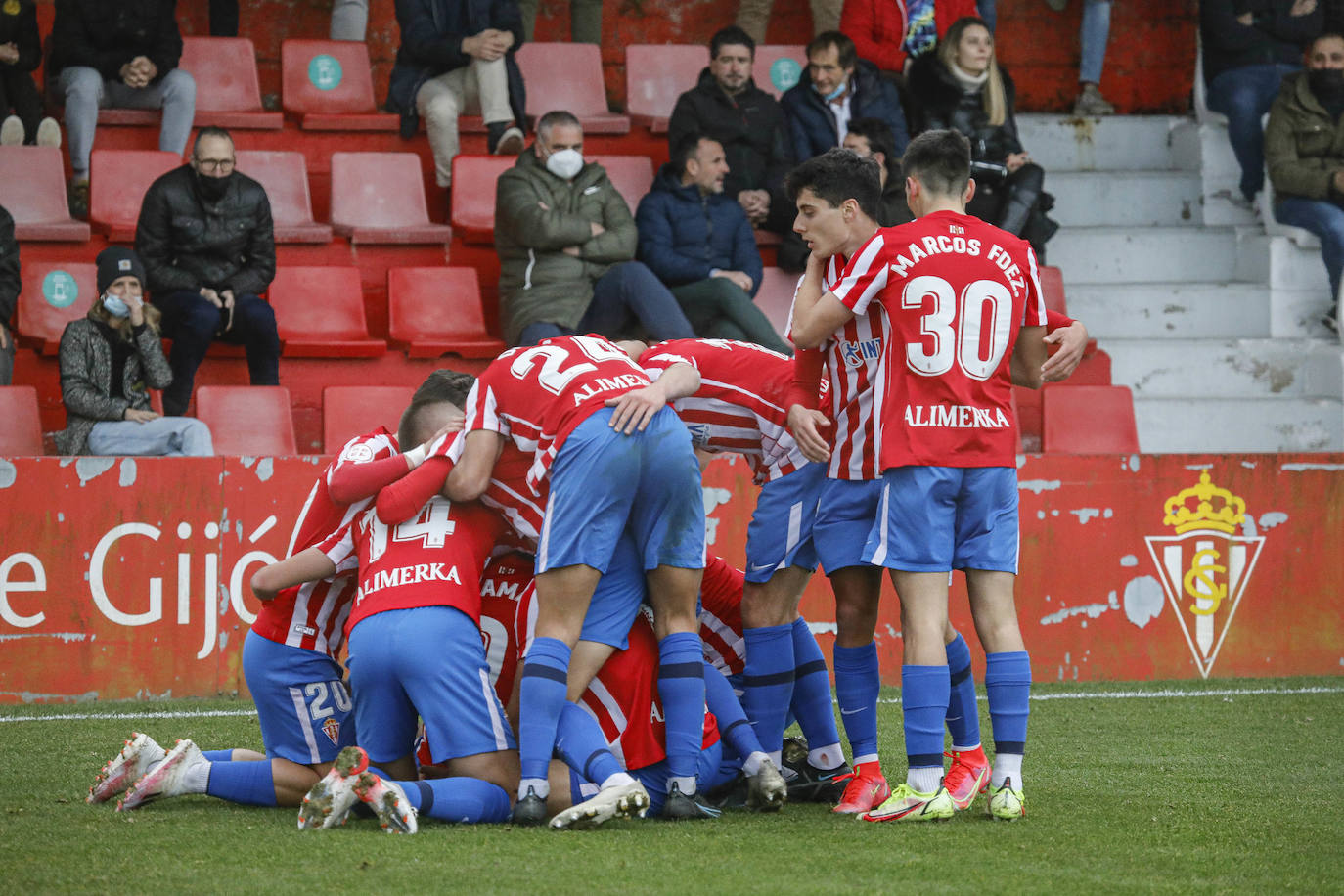 Fotos: Las mejores imágenes del Sporting B - Lealtad