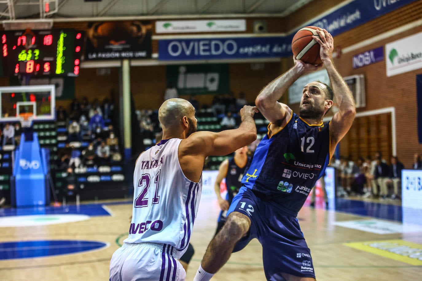 El base colombiano y el pívot tinerfeño destacaron en el tercer triunfo consecutivo de los ovetenses ante el Valladolid