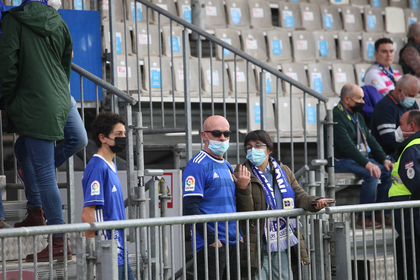 Fotos: ¿Estuviste en el Lugo - Real Oviedo? ¡Búscate!