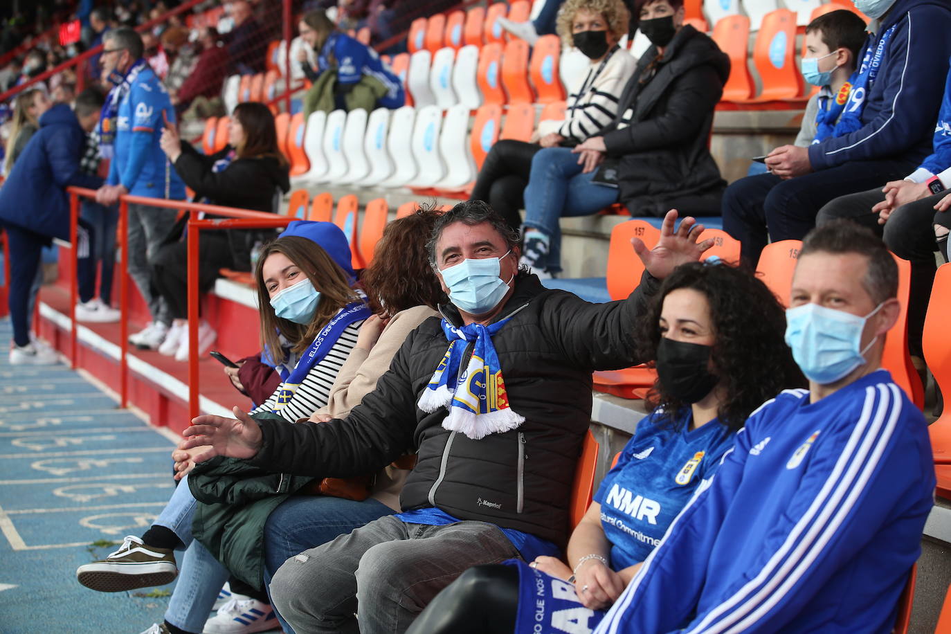 Fotos: ¿Estuviste en el Lugo - Real Oviedo? ¡Búscate!