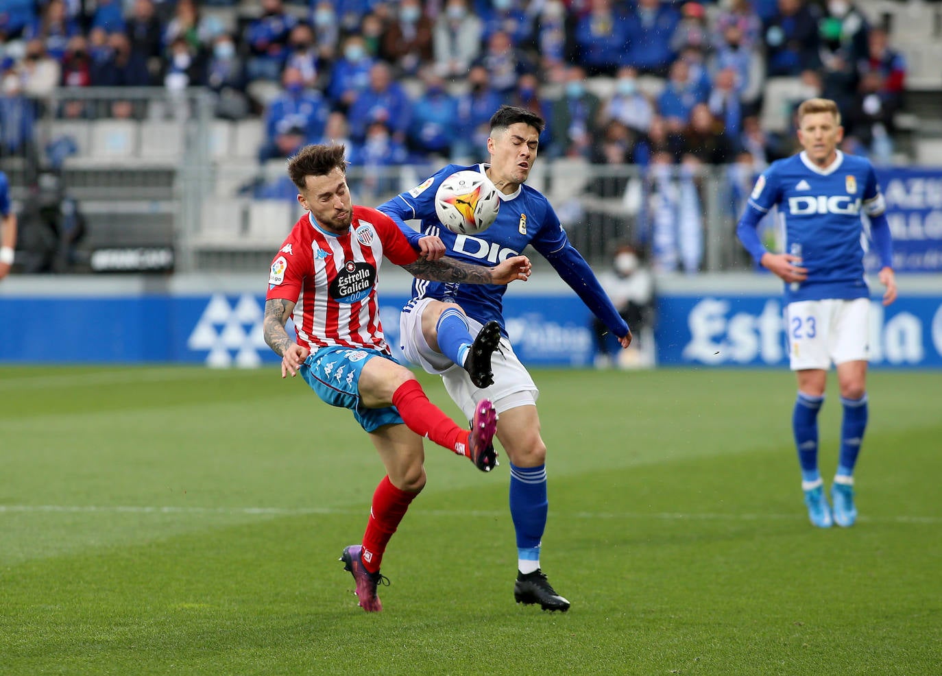 Fotos: Las mejores imágenes del Lugo - Real Oviedo