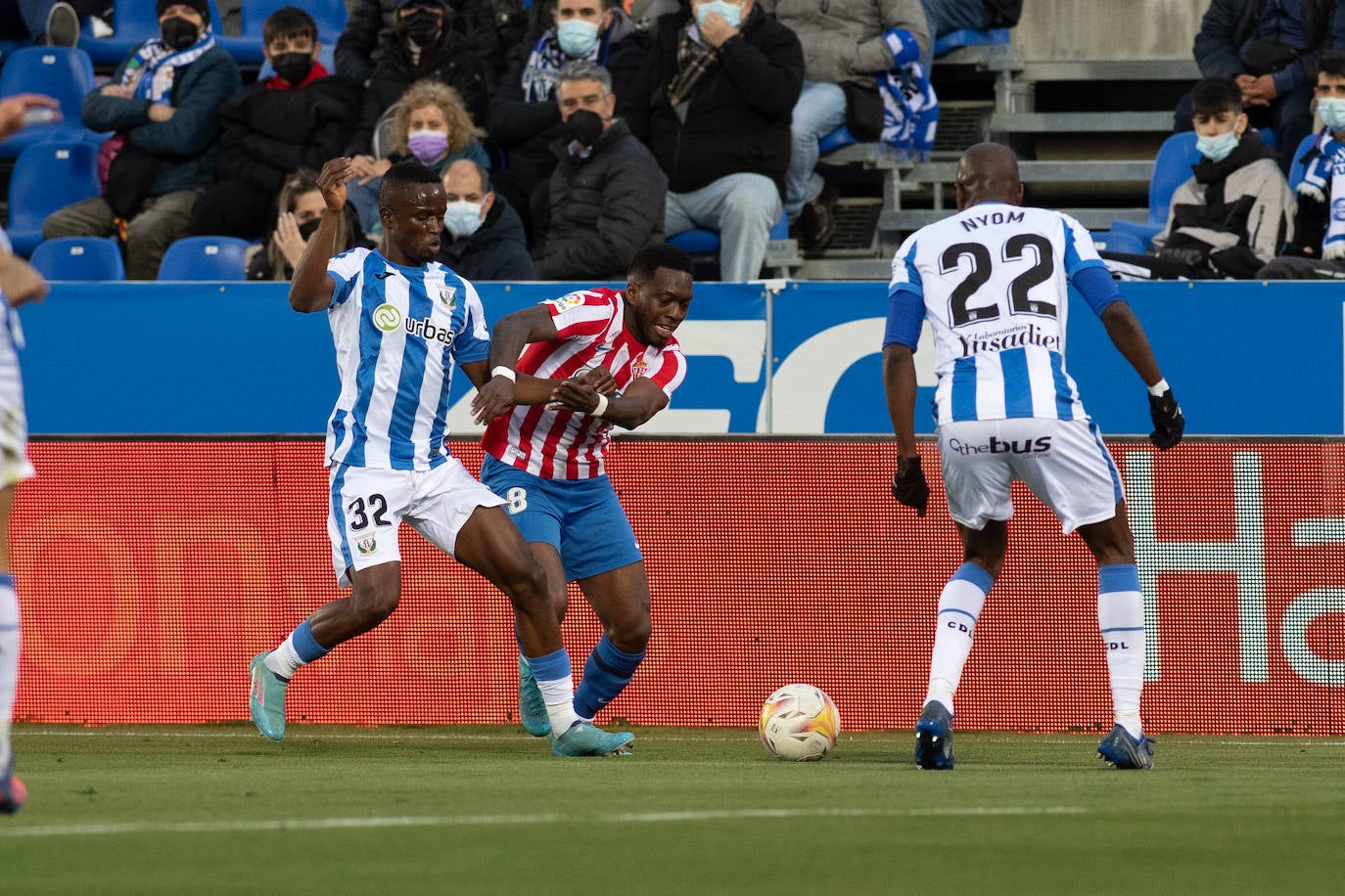 Fotos: Las mejores imágenes del Leganés - Sporting