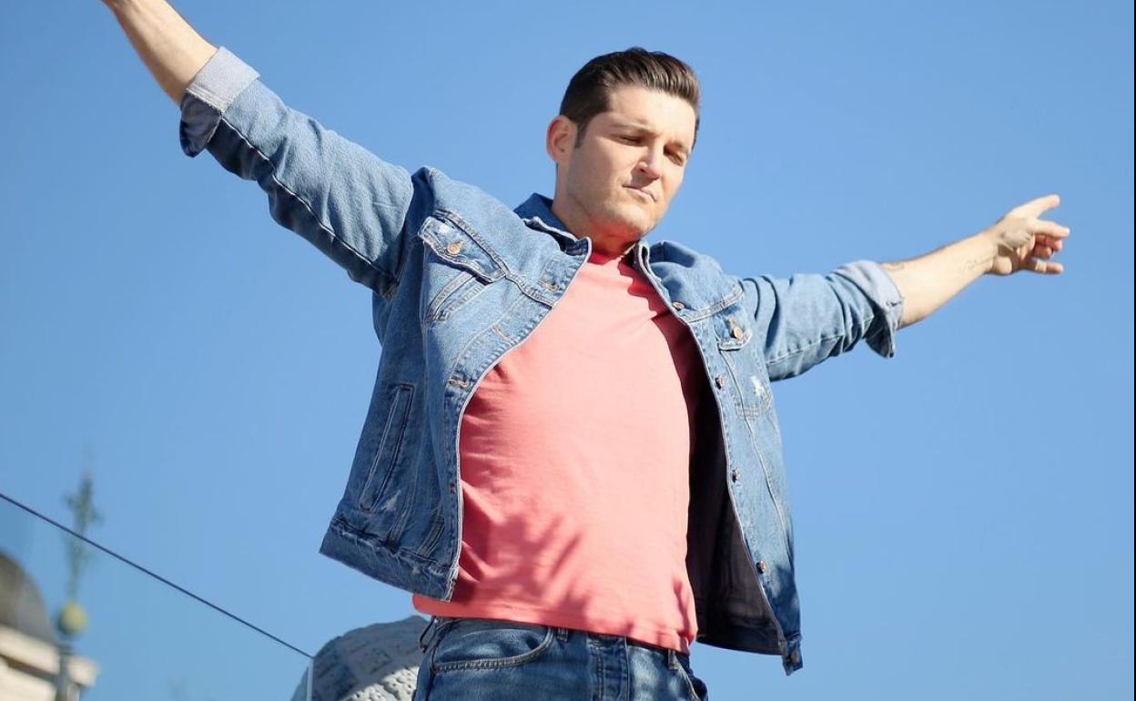 Manu Tenorio fue compañero de Rosa en 'Operación Triunfo'. 