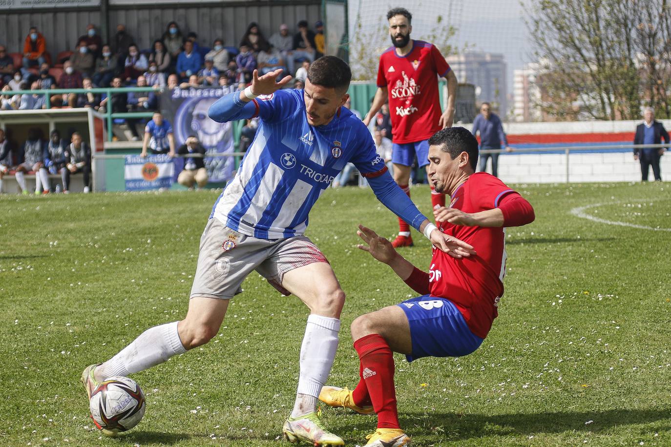 Fotos: Las mejores jugadas del Ceares - Real Avilés