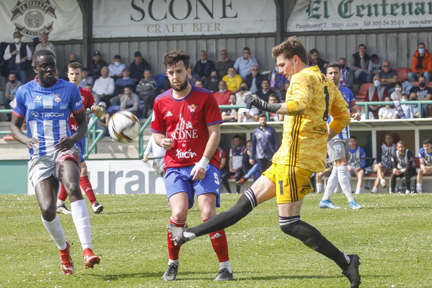 Fotos: Las mejores jugadas del Ceares - Real Avilés