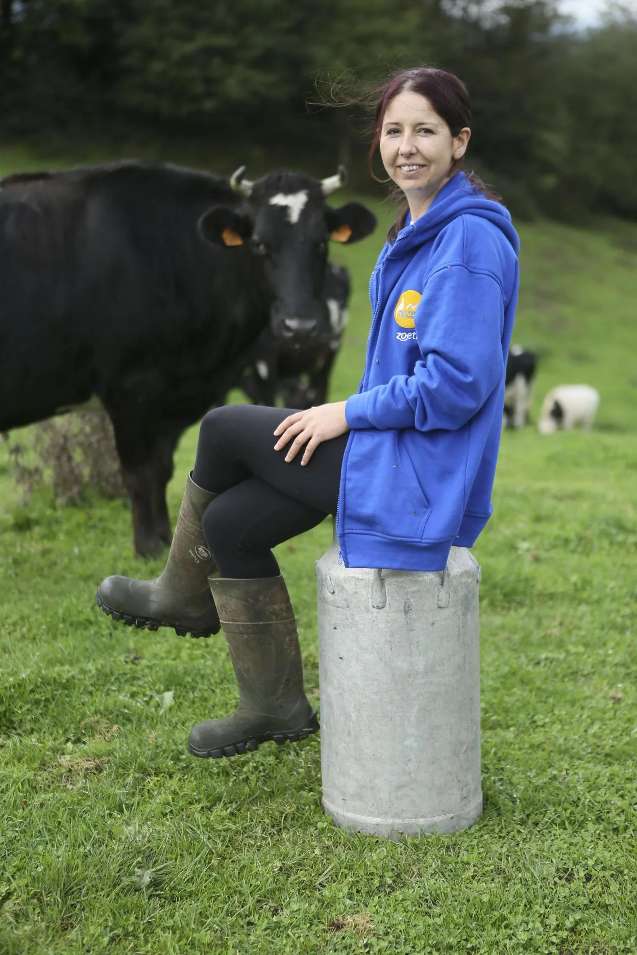 Yaiza Rimada, ganadera de vacuno y elaboradora de derivados lácteos en Sariego: «La gente tiene que tener claro que sin las ayudas de la PAC, los ciudadanos no tendrían qué comer, porque no habría ganaderos ni agricultores»