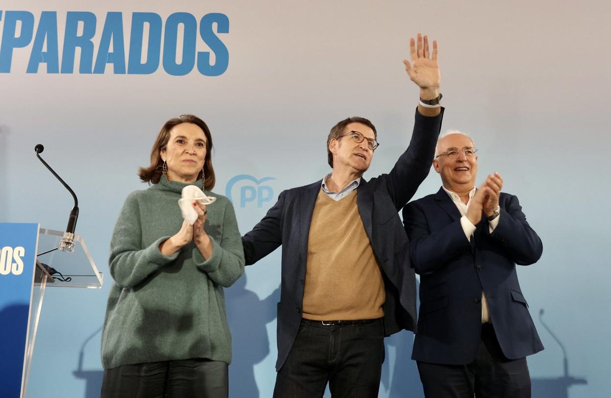 Gamarra y Feijóo, juntos en el acto de presentación de la candidatura del barón gallego. 