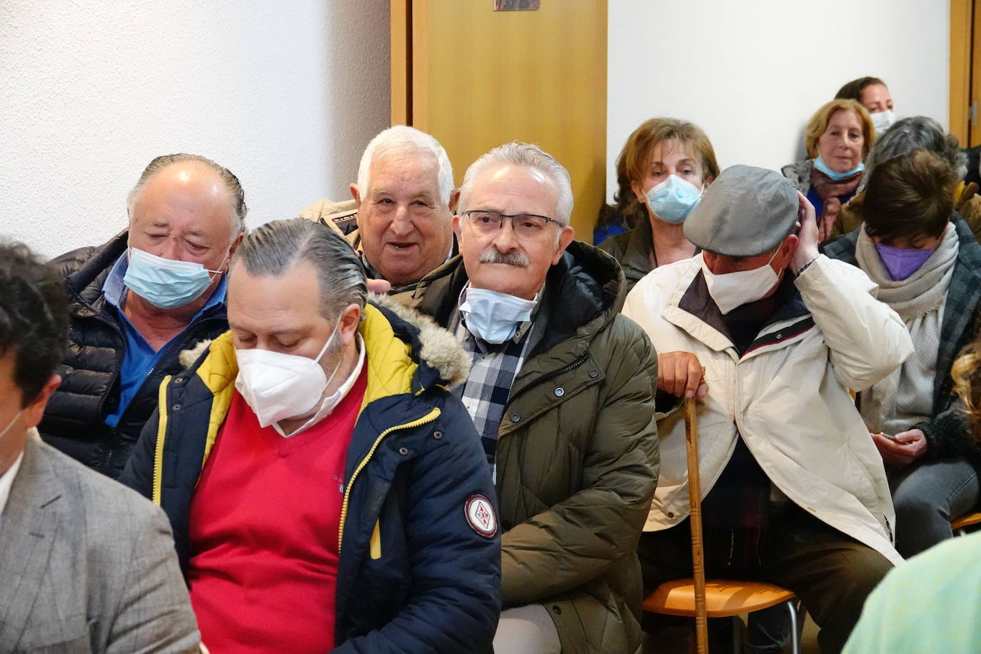 El expresidente del Principado se ha impuesto a Ángel Morales por 123 votos a 94 y ha sido elegido nuevo secretario general del PSOE de Llanes