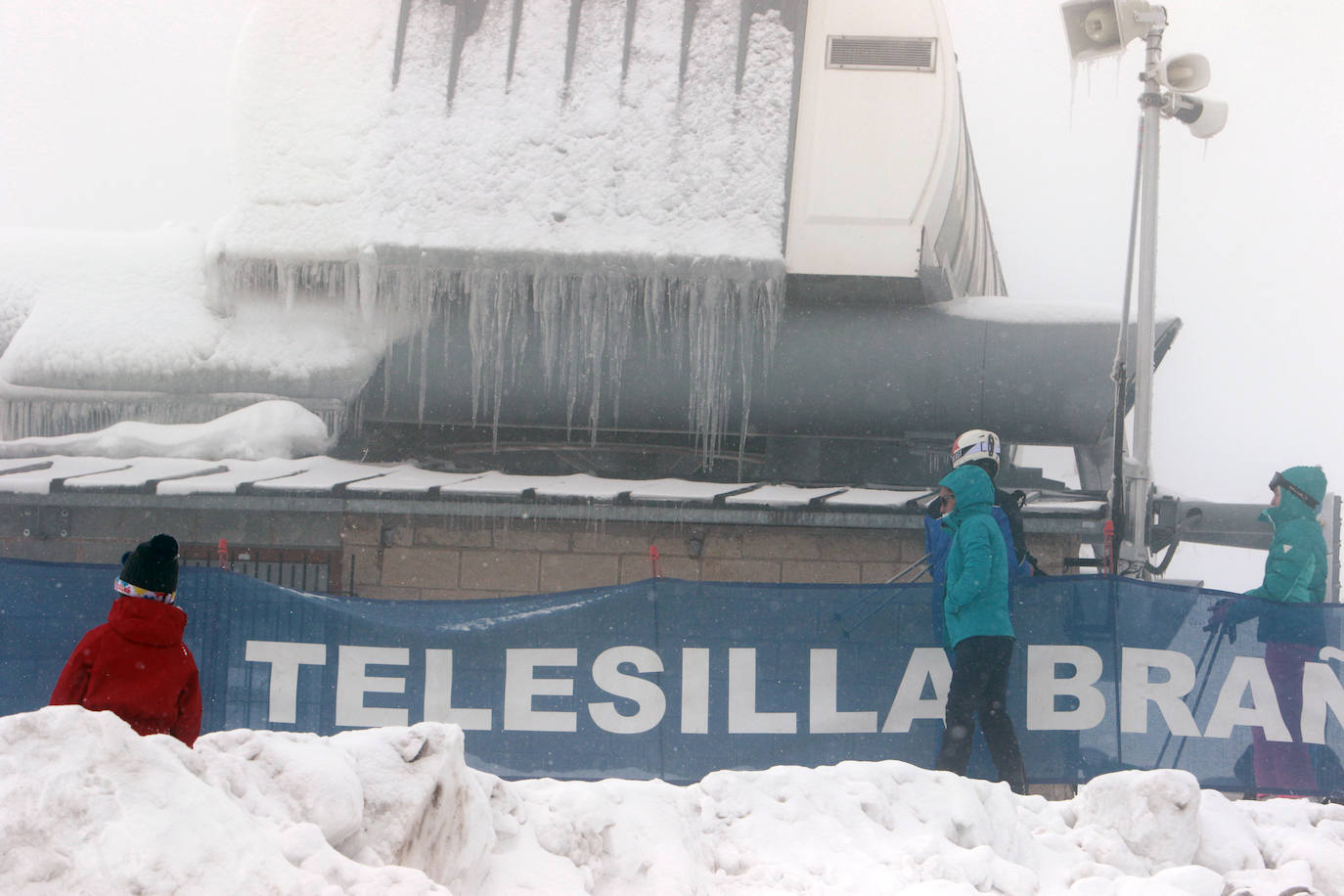 El temporal 'Ciril' ha dejado nevadas en la estación de Valgrande-Pajares 