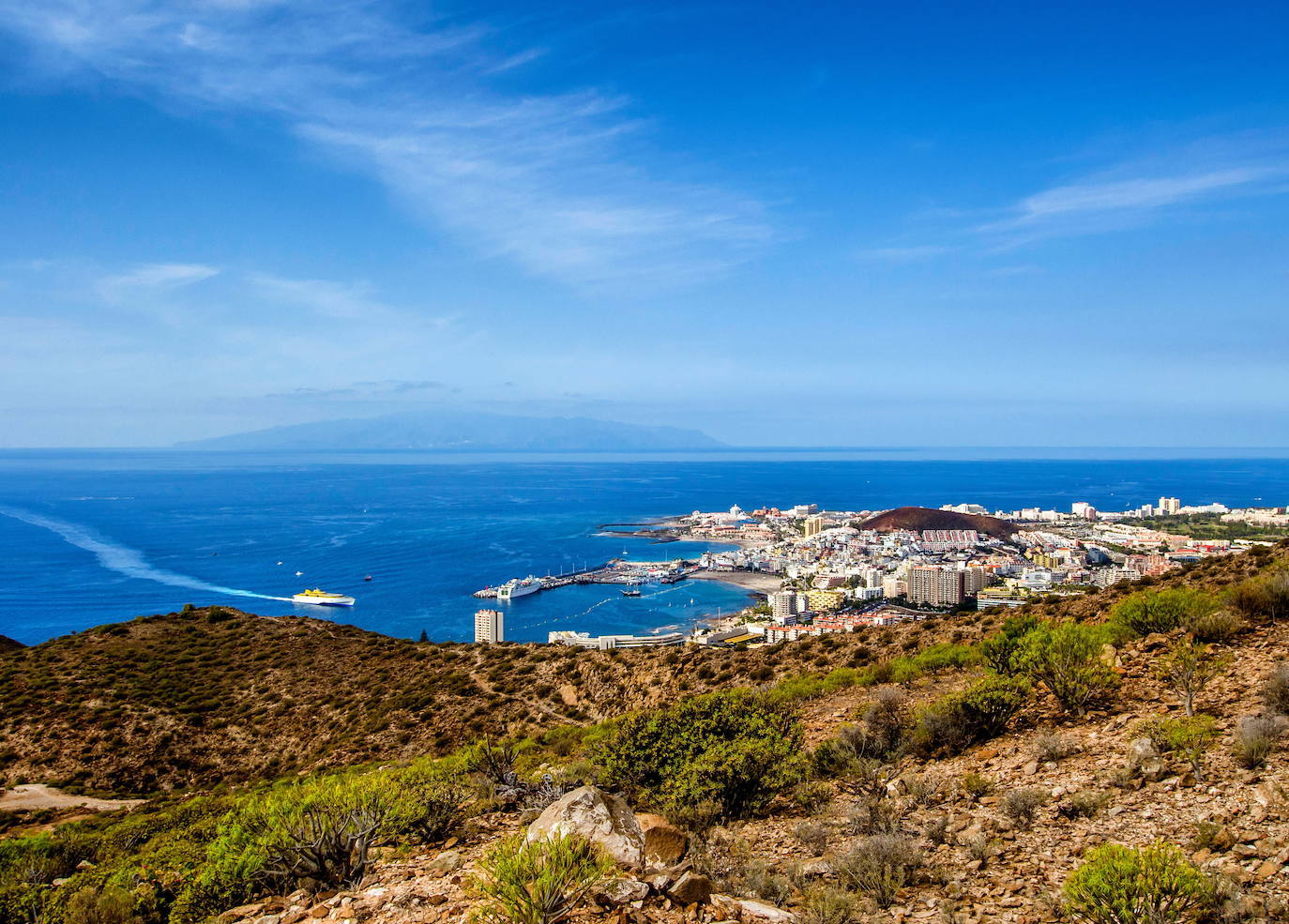 Dentro de los destinos turísticos más cotizados en España, los archipiélagos y las zonas costeras se llevan gran parte de las reservas de alquileres vacacionales este 2022, según indican desde Holidu. Estas son algunas opciones con playas y calas de agua cristalina y atardeceres de ensueño. La Gomera