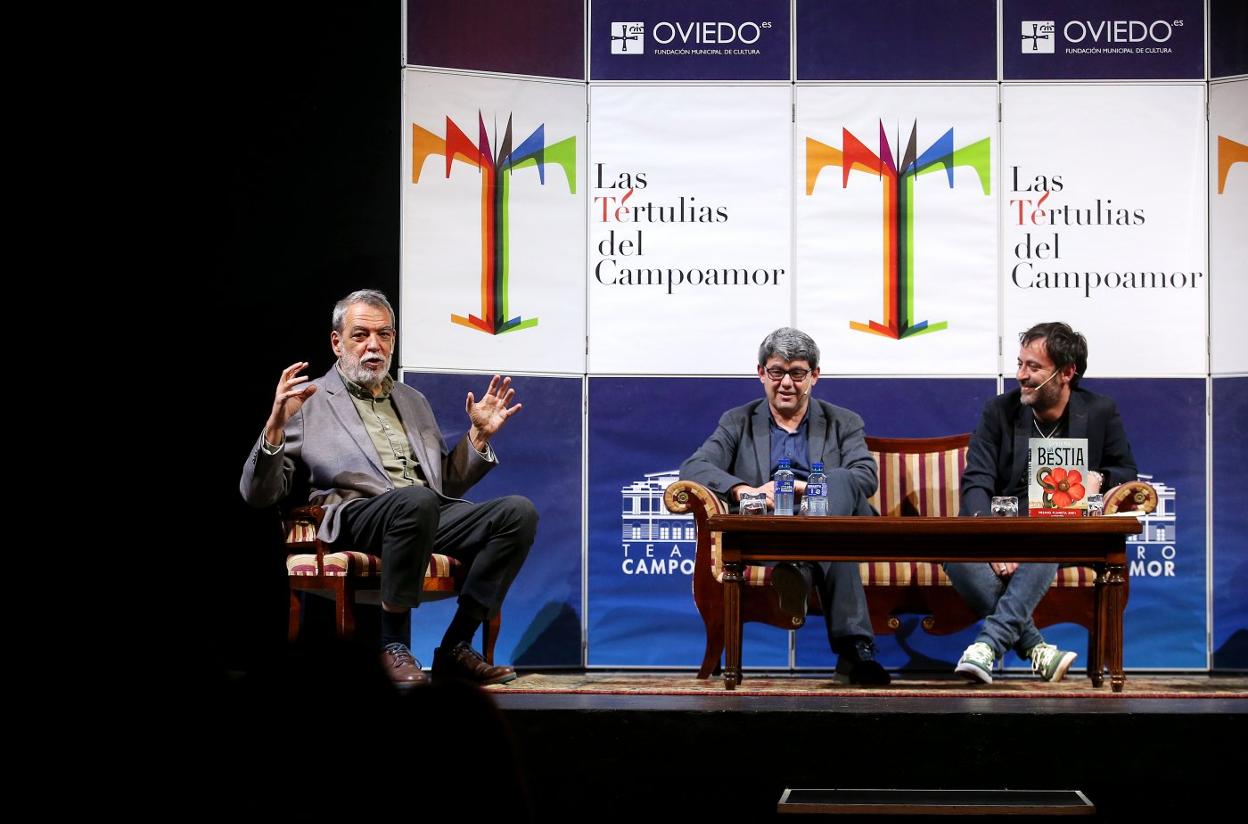 Jorge Díaz, Antonio Mercero y Agustín Martínez, en Oviedo. 