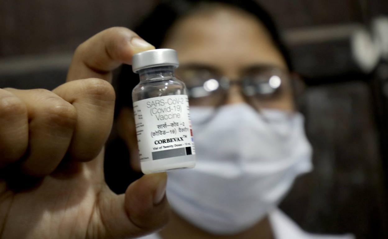 Estos son los síntomas de Deltacron, la nueva variante del coronavirus