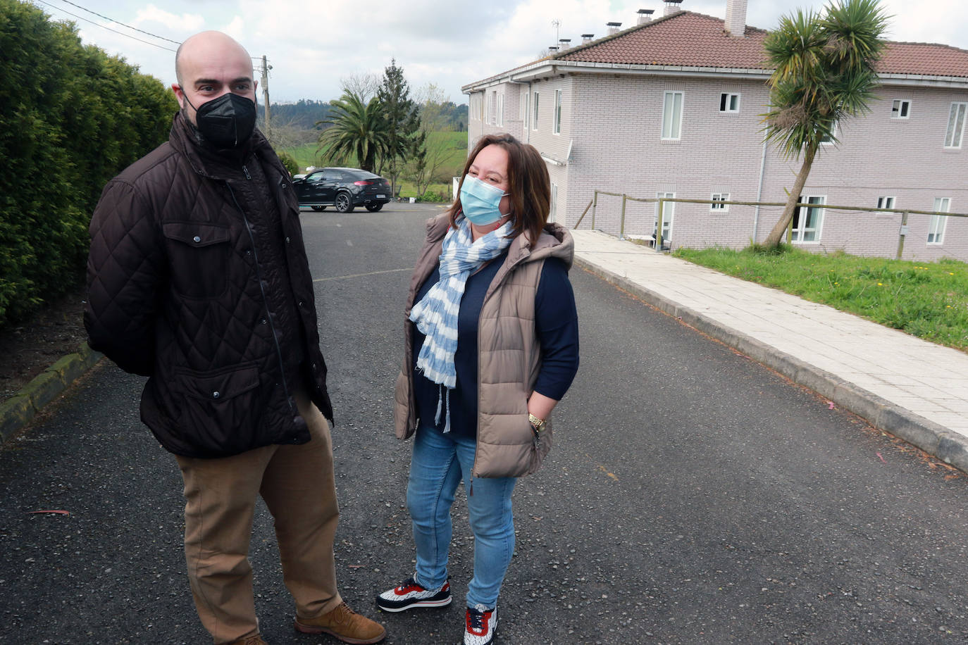 Un incendio provocado de madrugada en una residencia geriátrica de La Barganiza, en Siero, ha causado la muerte de un hombre y el desalojo de varios residentes.