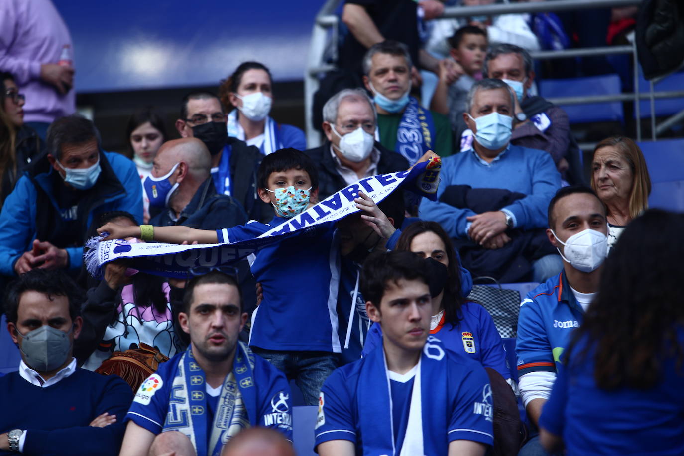 El conjunto azul se llevó la victoria en el Carlos Tartiere gracias a un gol de Bastón.