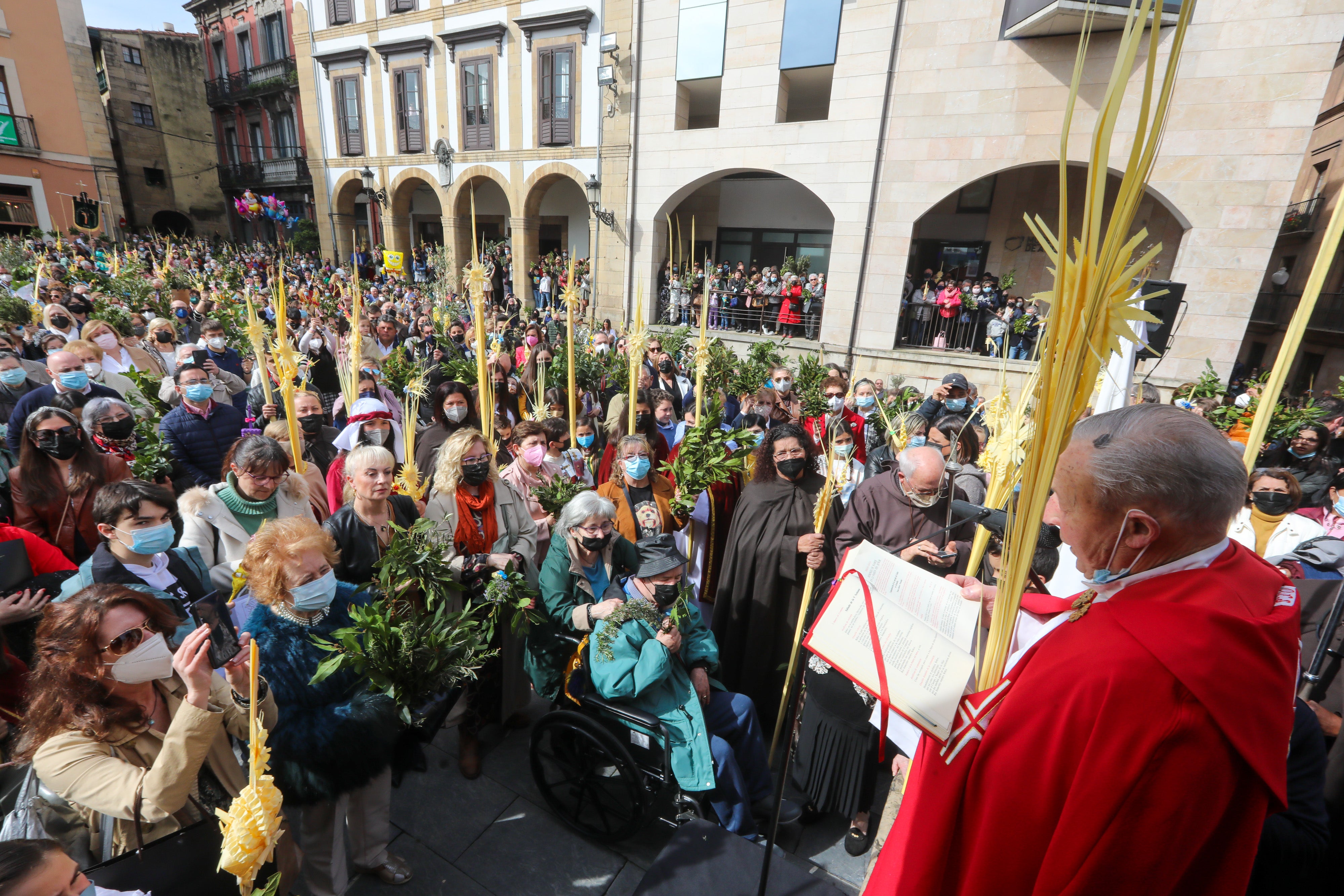 Fotos: Avilés recupera el Domingo de Ramos