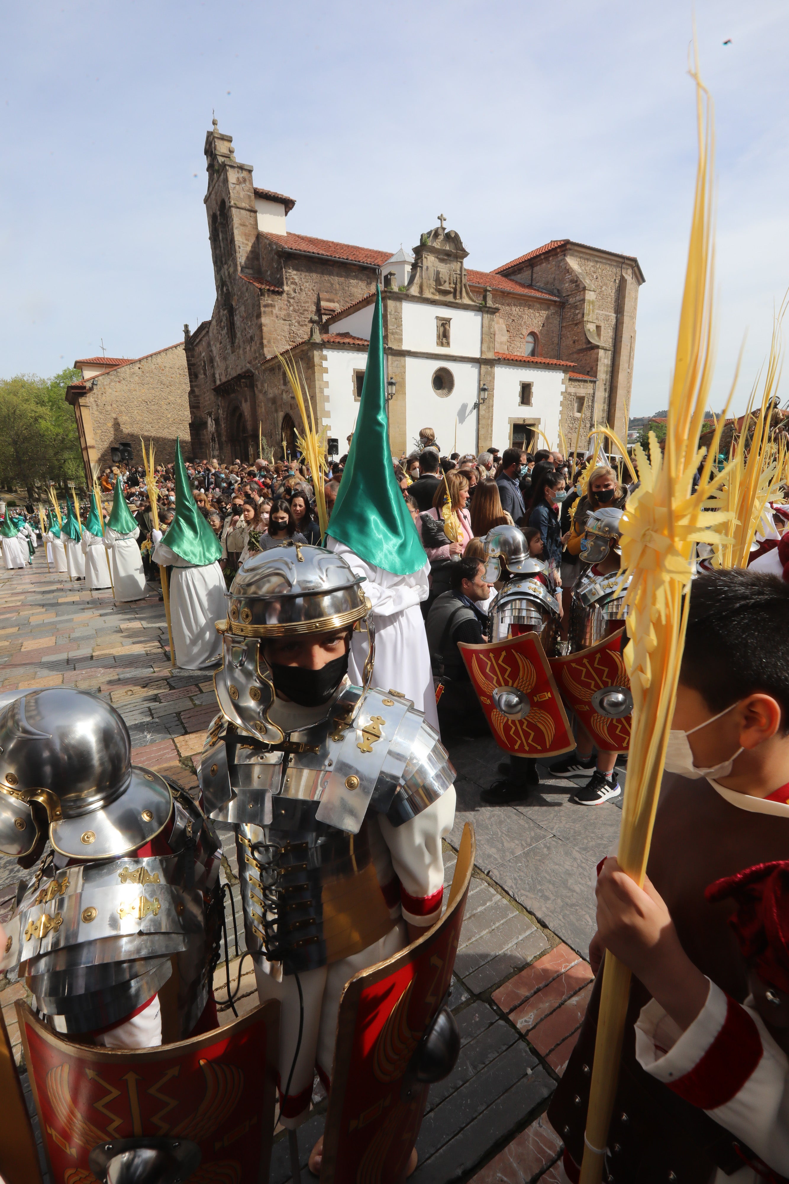 Fotos: Avilés recupera el Domingo de Ramos