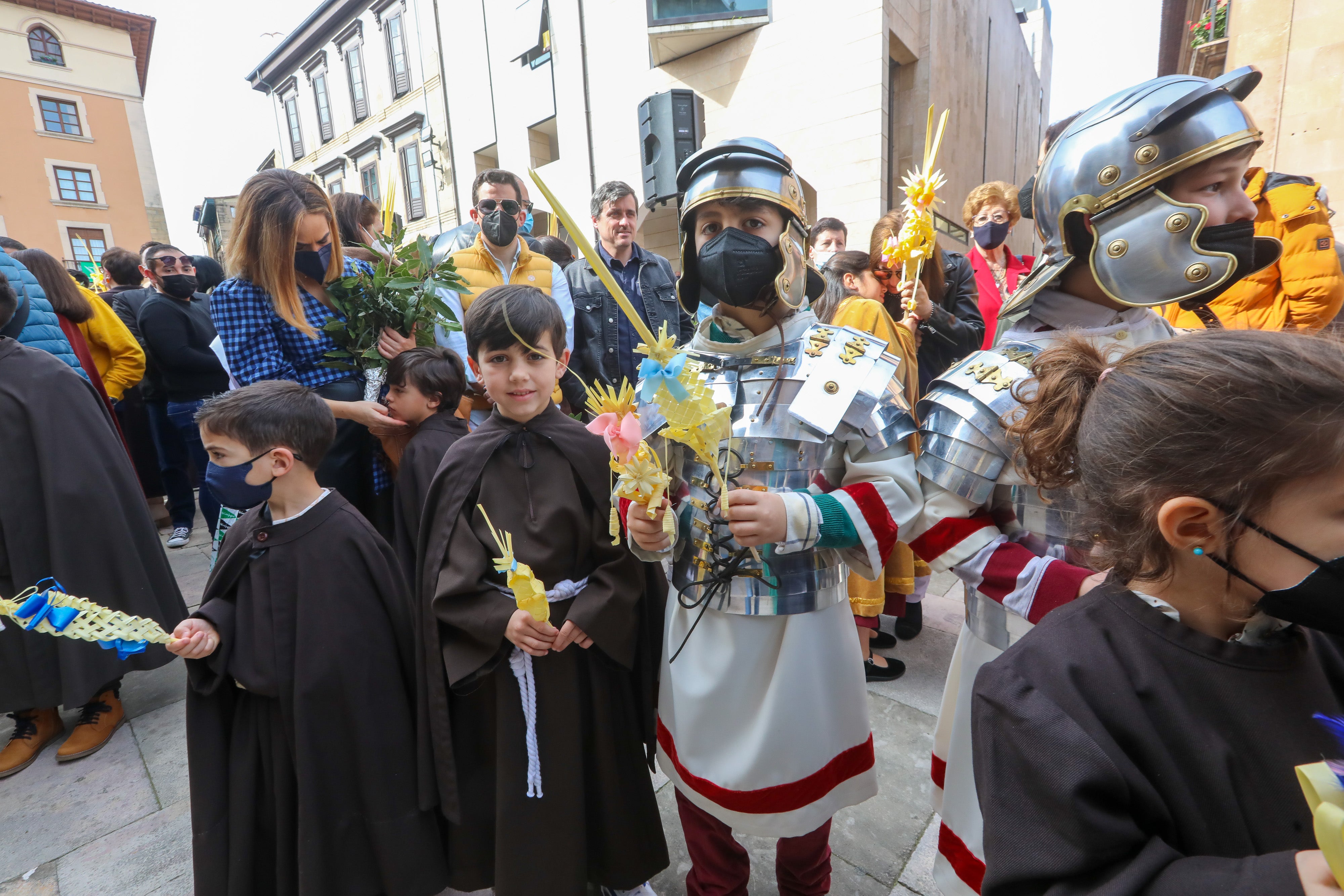 Fotos: Avilés recupera el Domingo de Ramos