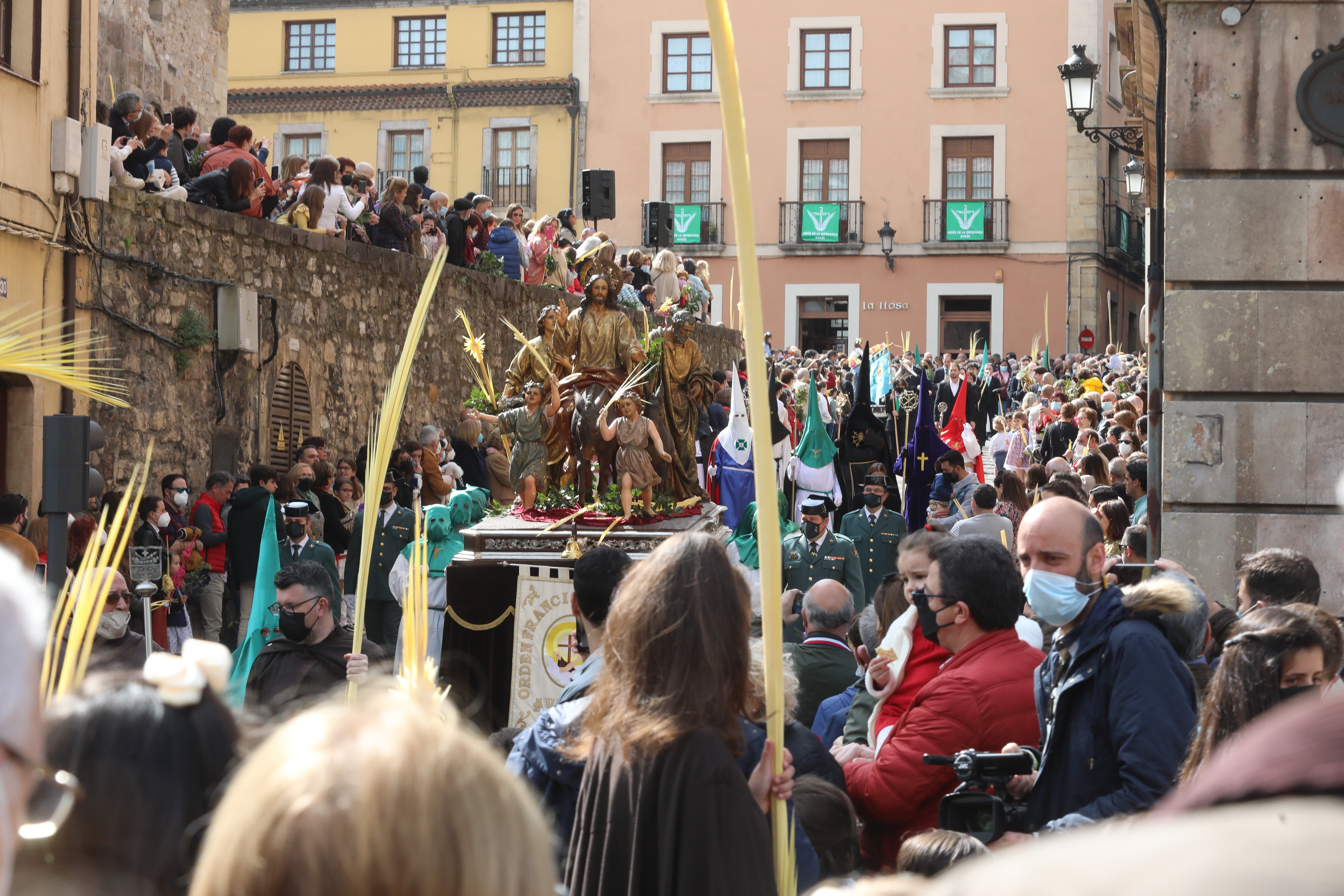 Fotos: Avilés recupera el Domingo de Ramos