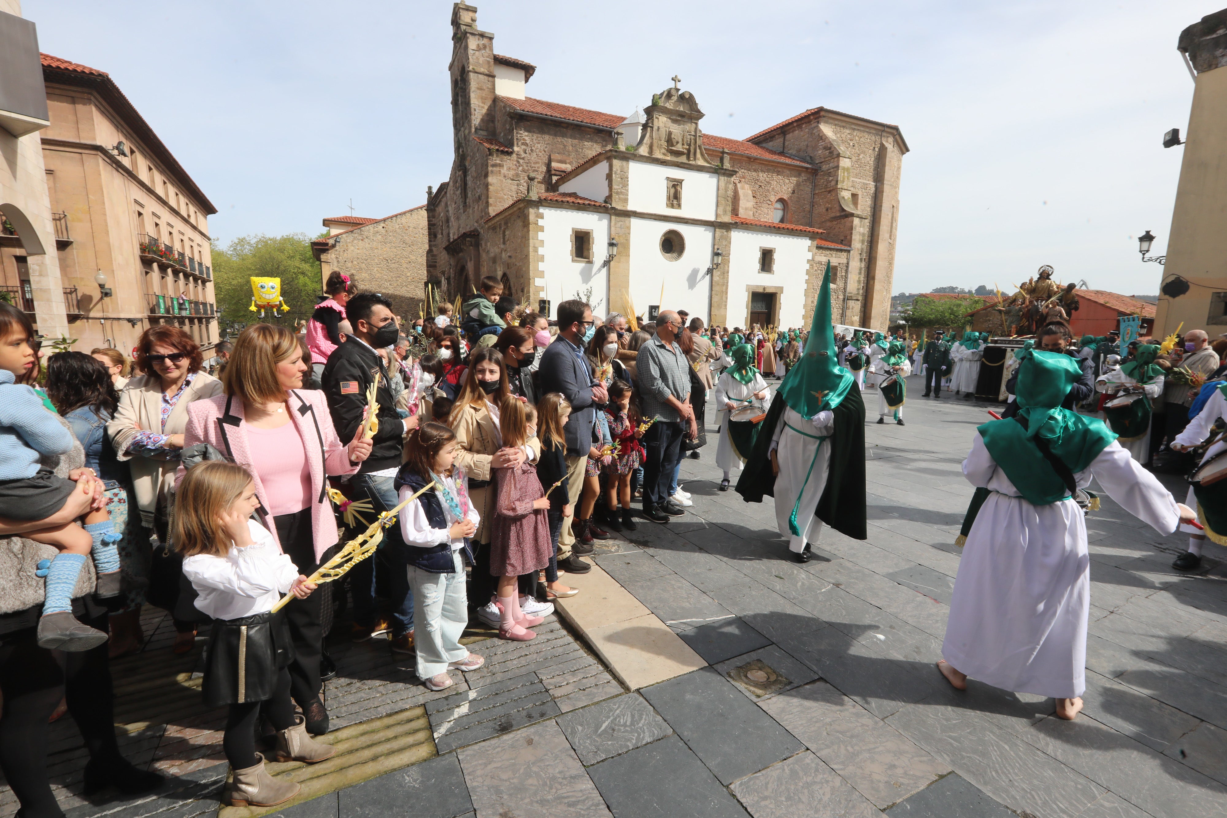 Fotos: Avilés recupera el Domingo de Ramos