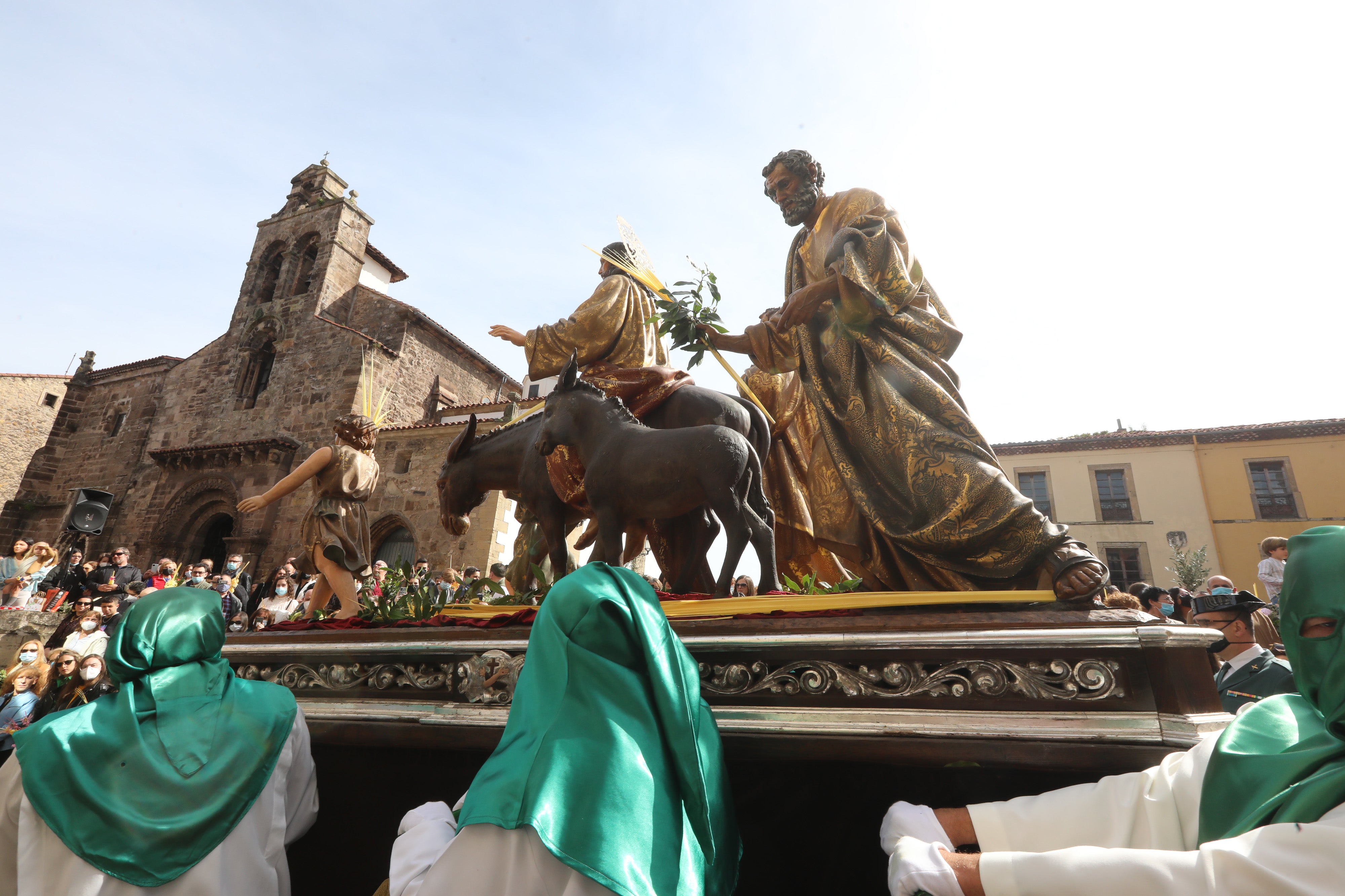 Fotos: Avilés recupera el Domingo de Ramos