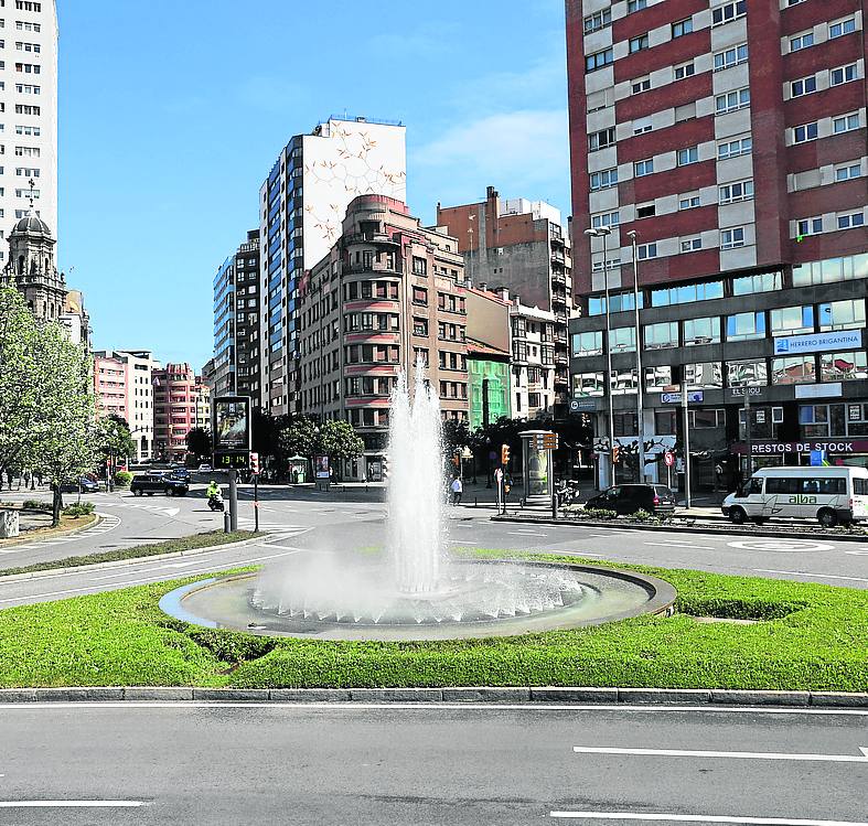 El Humedal. Uno de los principales puntos de confluencia de calles en el centro albergaría una gran glorieta que distribuya el tráfico de Sanz Crespo, Magnus Blikstad, Pedro Duro, Álvarez Garaya, Langreo y Asturias.