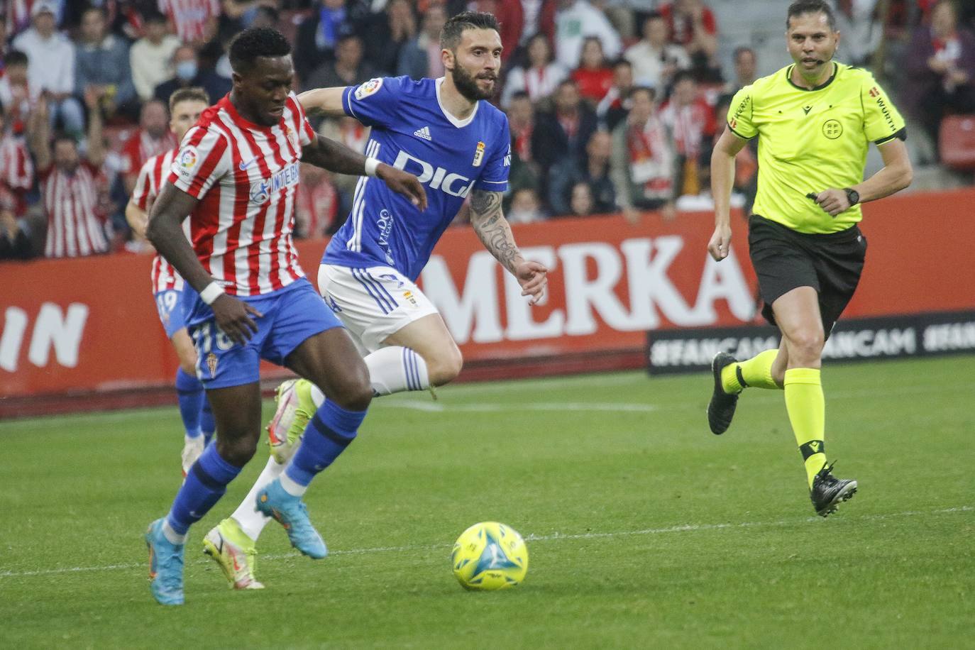 Fotos: Las mejores jugadas del Sporting - Oviedo