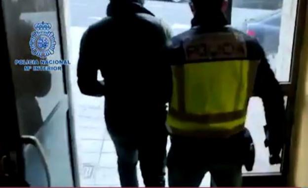 La Policía Nacional Libera En Avilés A Una Mujer Rumana Que Era Obligada A Prostituirse El 