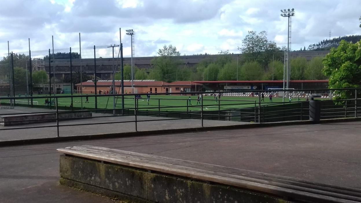 Los entrenamientos volvieron ayer al terreno de juego. 