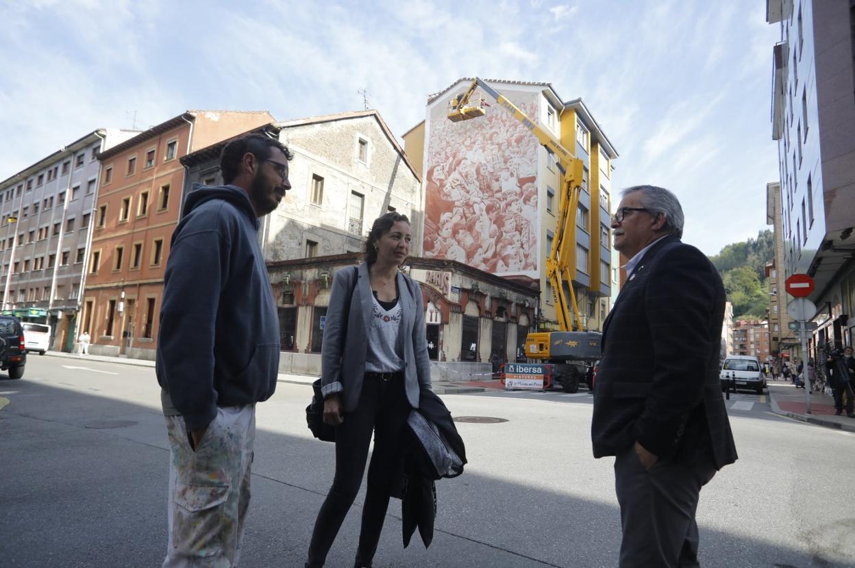 Aníbal Vázquez, Delia Campomanes, y Eduard Crespo. 